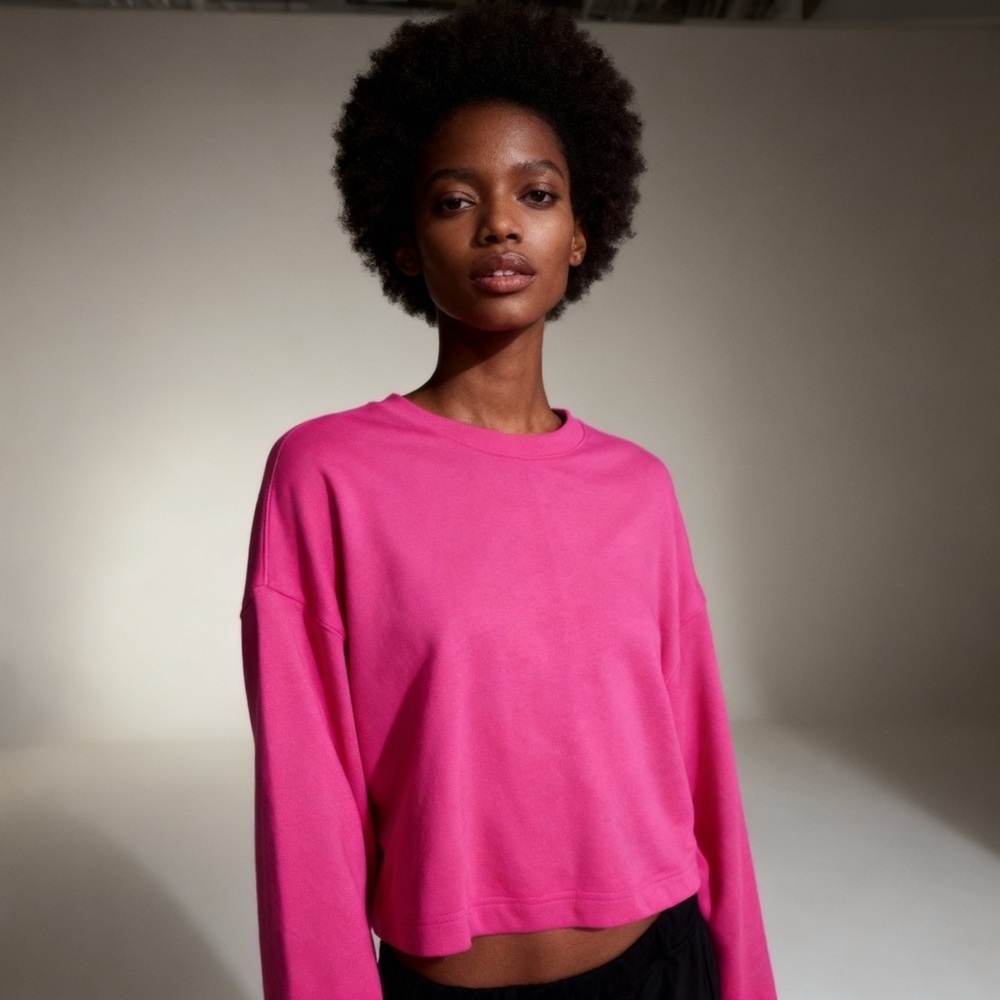 H&M cropped sweater size Small